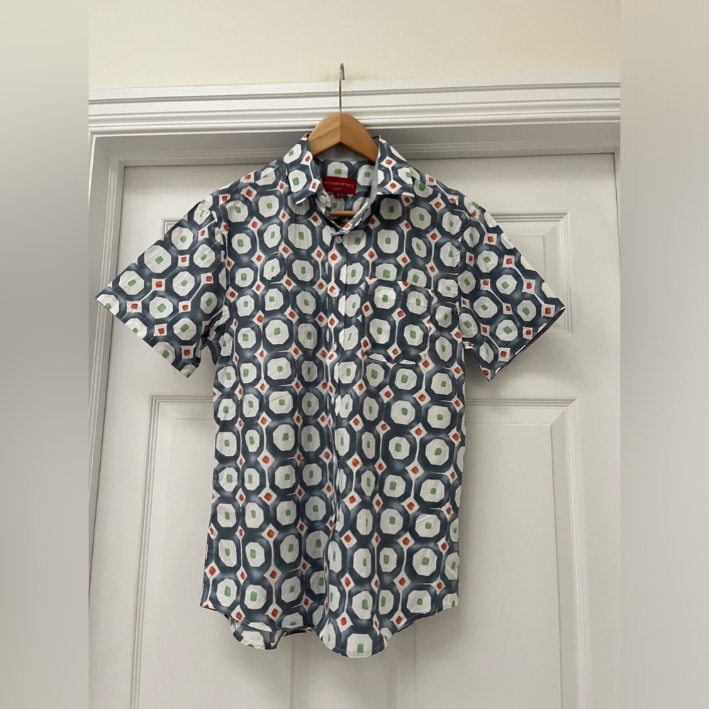 NWOT Rue Saint Patrick short sleeve button down men’s small